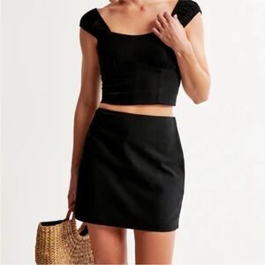 NWT Abercrombie Linen-Blend Mini Skort Black, Size small